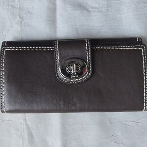 Coach Vintage Turnlock Wallet